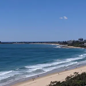 beachfront-towers-maroochydore.queenslandhotels.net/